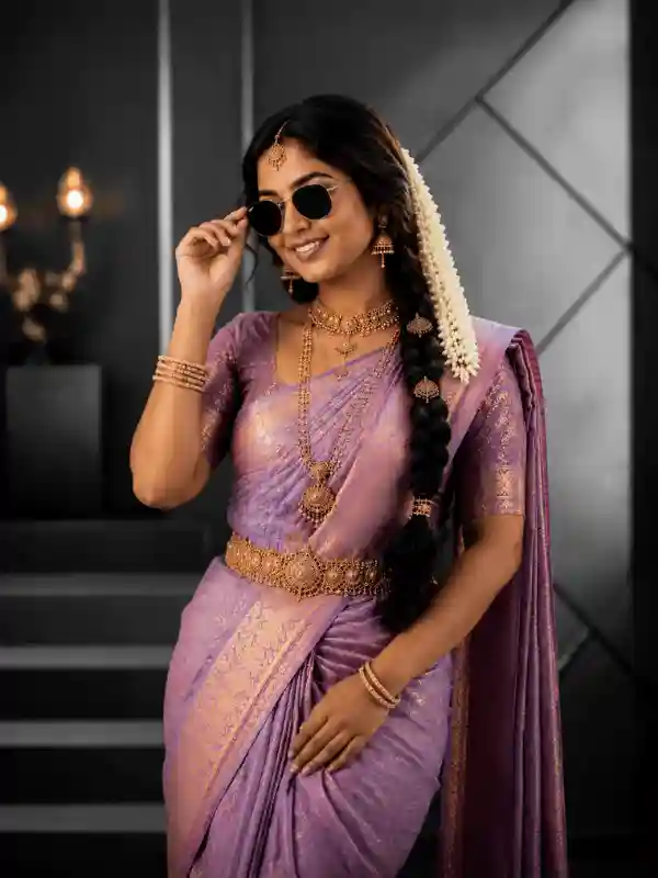 prompt for gemini ai girlfriend modern saree balcony portrait 9.webp Girl in lavender saree modern balcony portrait created using prompt for gemini ai girlfriend