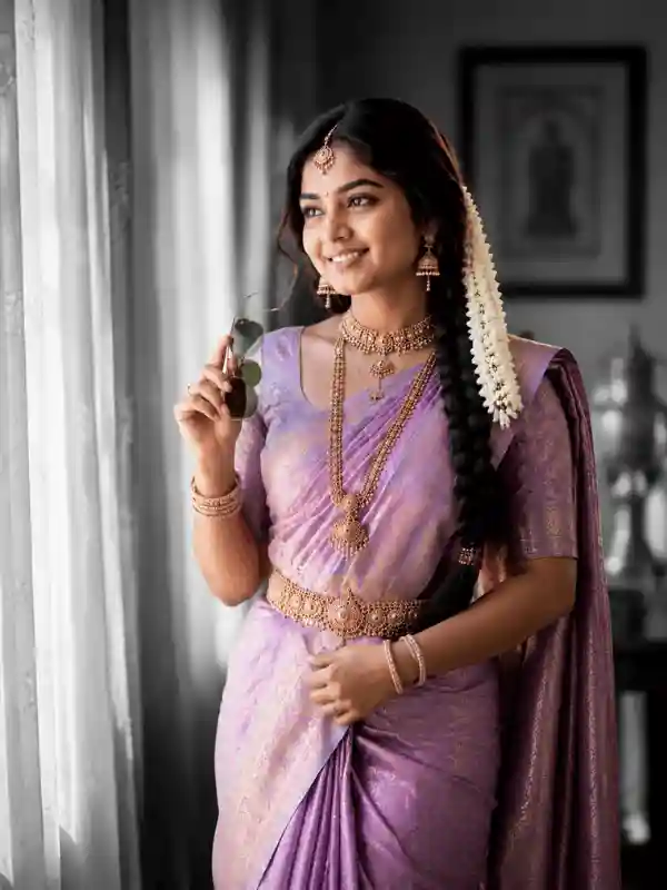 prompt for gemini ai girlfriend saree portrait smiling outdoor 6.webp Smiling girl in lavender saree outdoor portrait created using prompt for gemini ai girlfriend